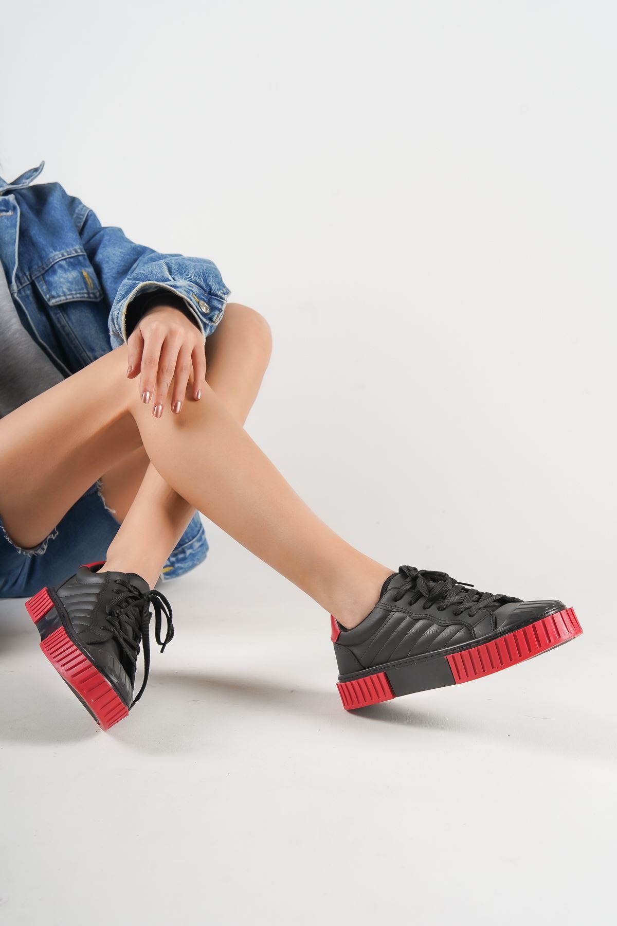 Ethereum Siyah Kırmızı Kadın Spor Ayakkabı
