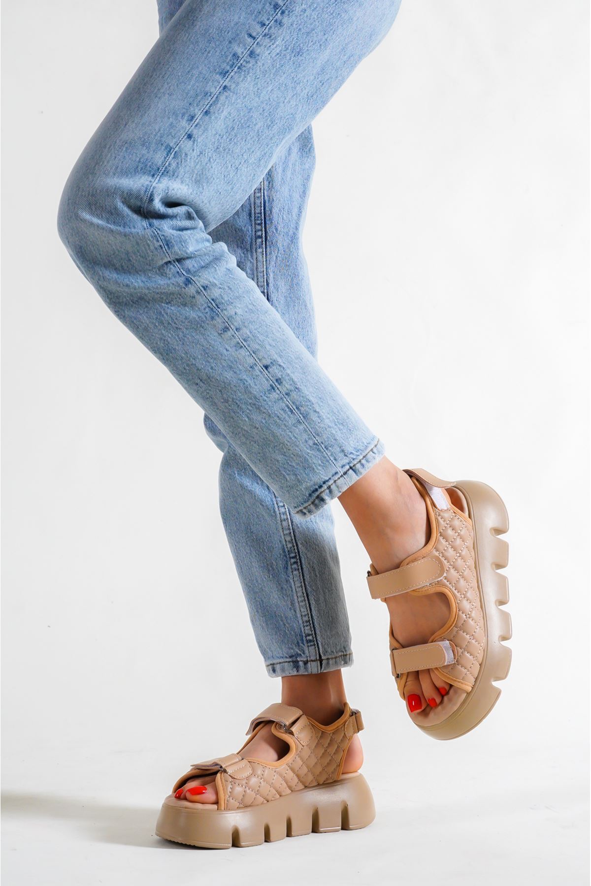 Rodrigues Mink Female Sandals