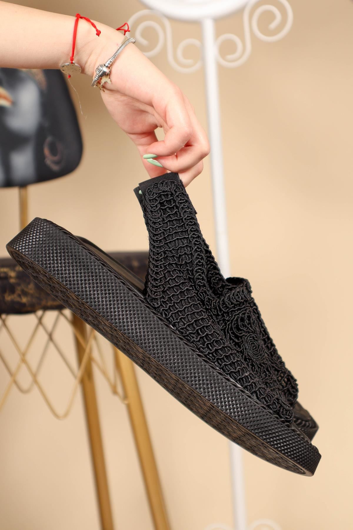 Lastikli Örgü Sandalet SİYAH