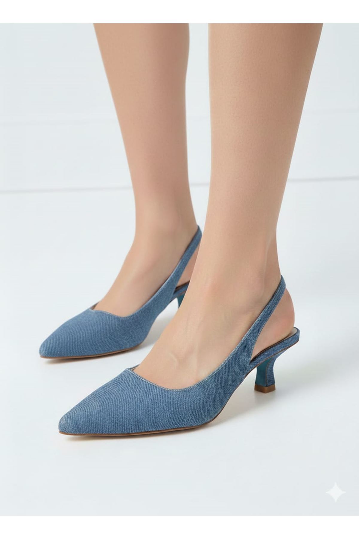 Belinay Kadın Stiletto Arkası Açık Kot Topuklu Ayakkabı