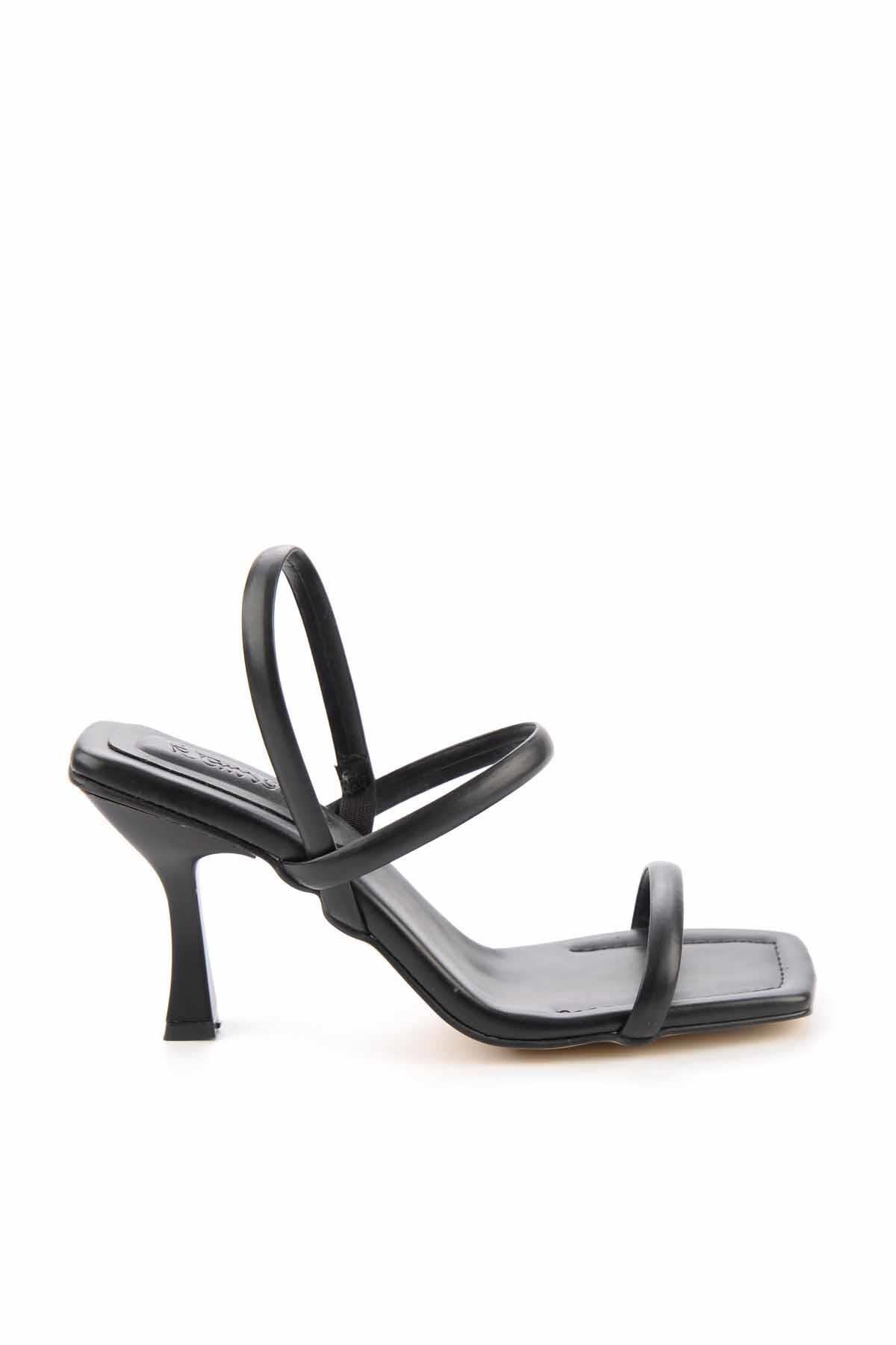 Siyah Kadın Klasik Topuklu Ayakkabı