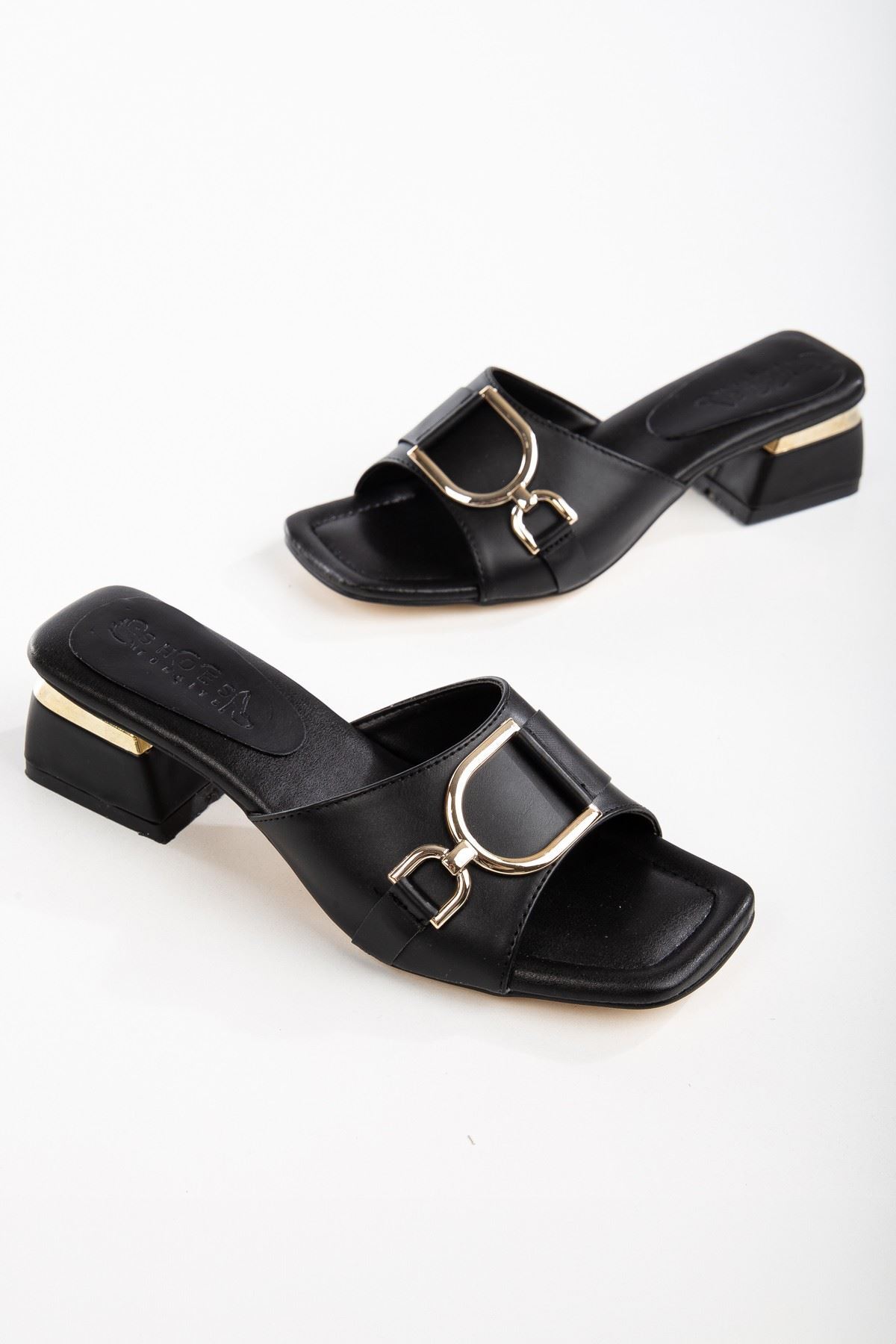 Siyah Cilt Topuklu Terlik