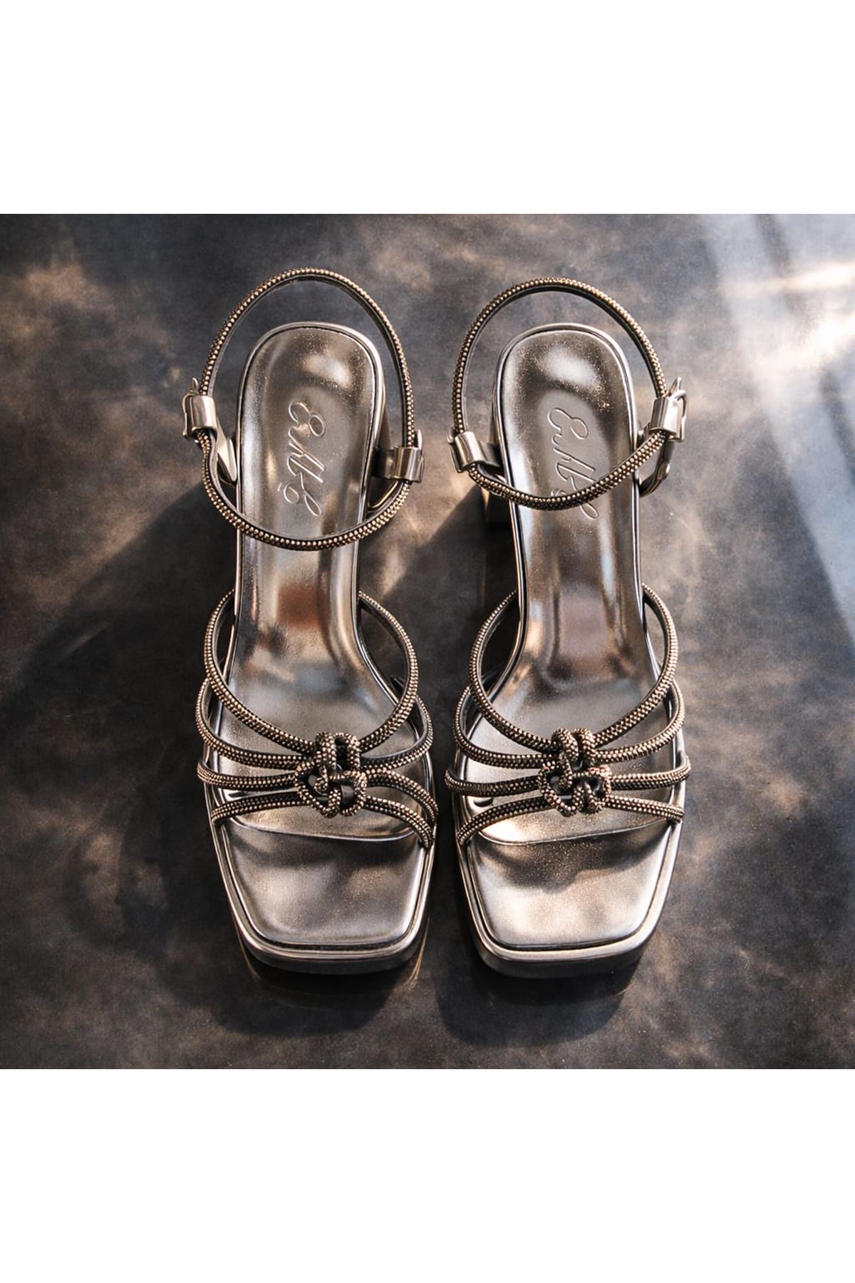 Taşlı Topuklu Ayakkabı PLATİN AYNA