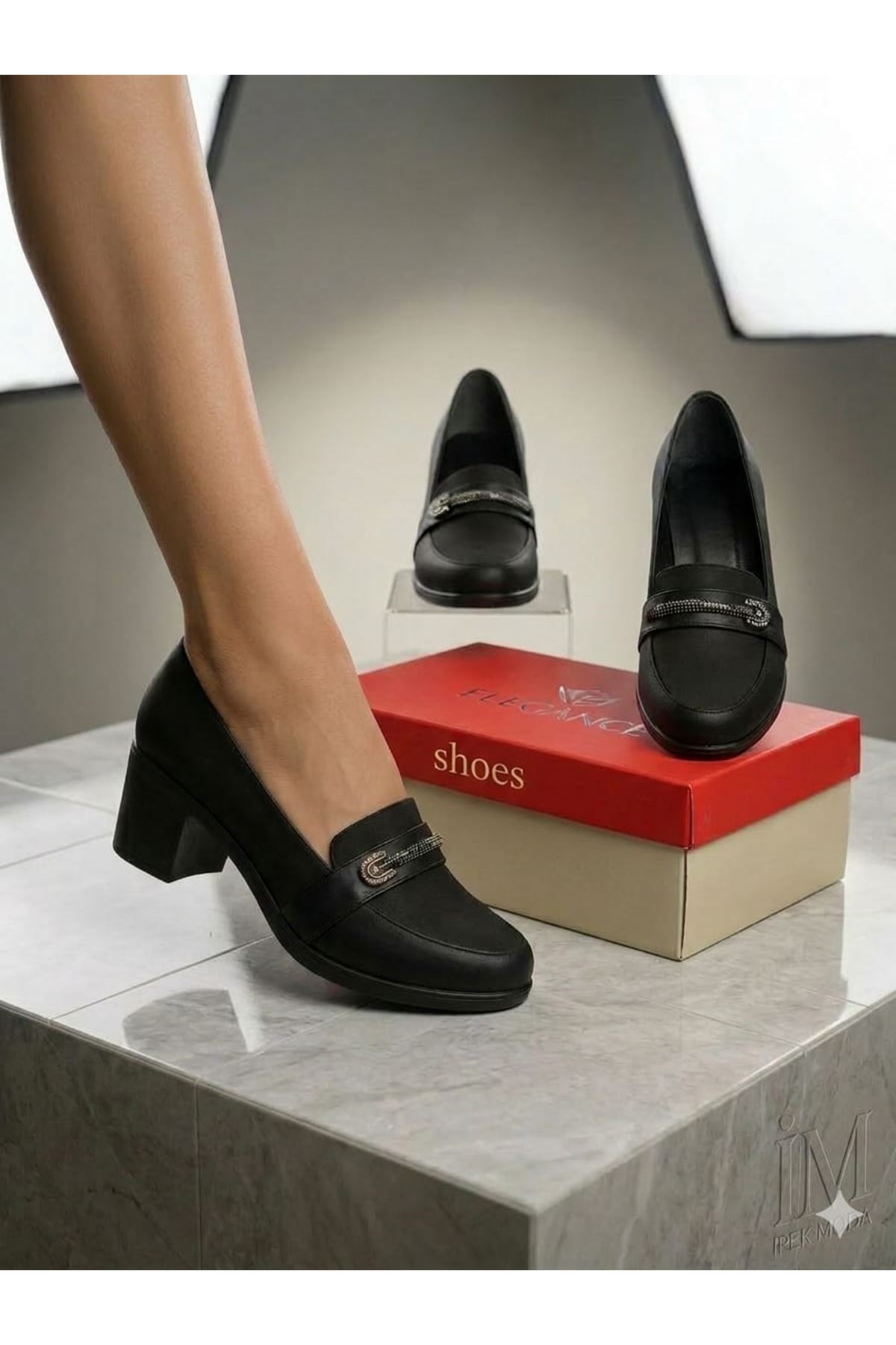 kalın topuklı zarif şık ayakkabı