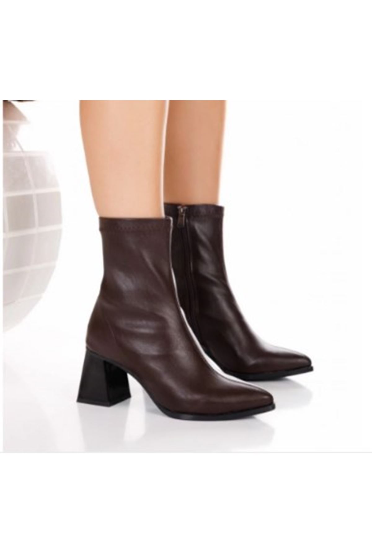 Lio Shoes Kadın KAHVE  Sivri Burun Kalın Topuklu Streç Bot