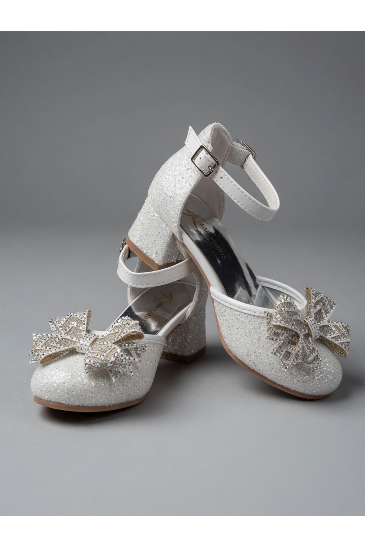  Gümüş Simli Fiyonklu Kız Çocuk Topuklu Ayakkabı