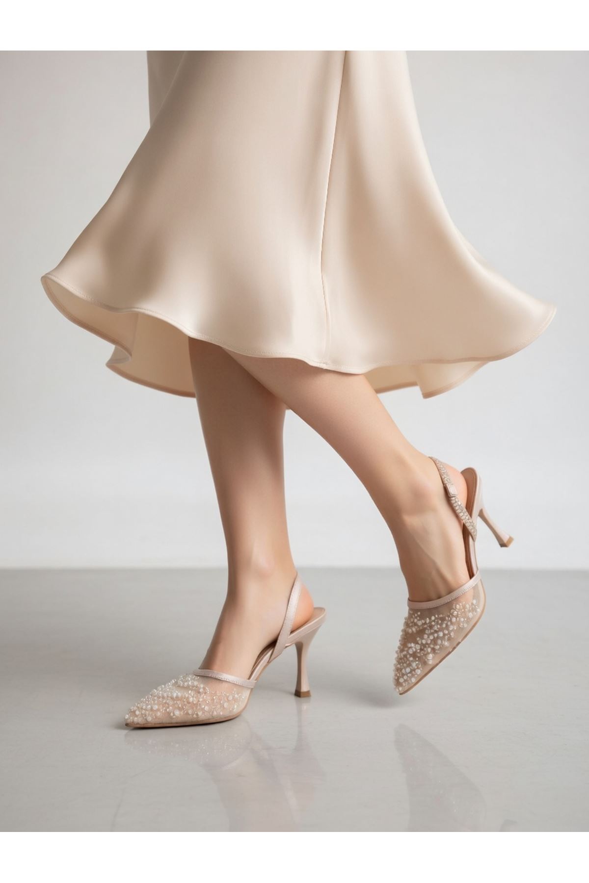 ZARİF İŞLEMELİ, Dantel ve İnci Detaylı Arka Lastikli Kadın Abiye Ayakkabı