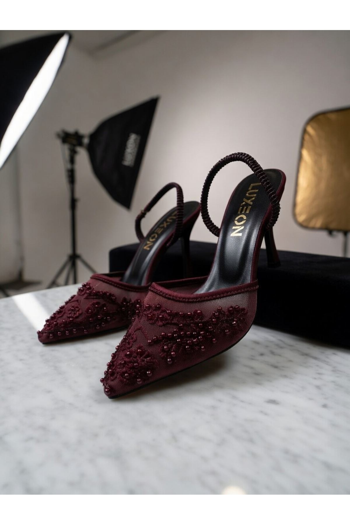 ZARİF İŞLEMELİ, Dantel ve İnci Detaylı Arka Lastikli Kadın Abiye Ayakkabı