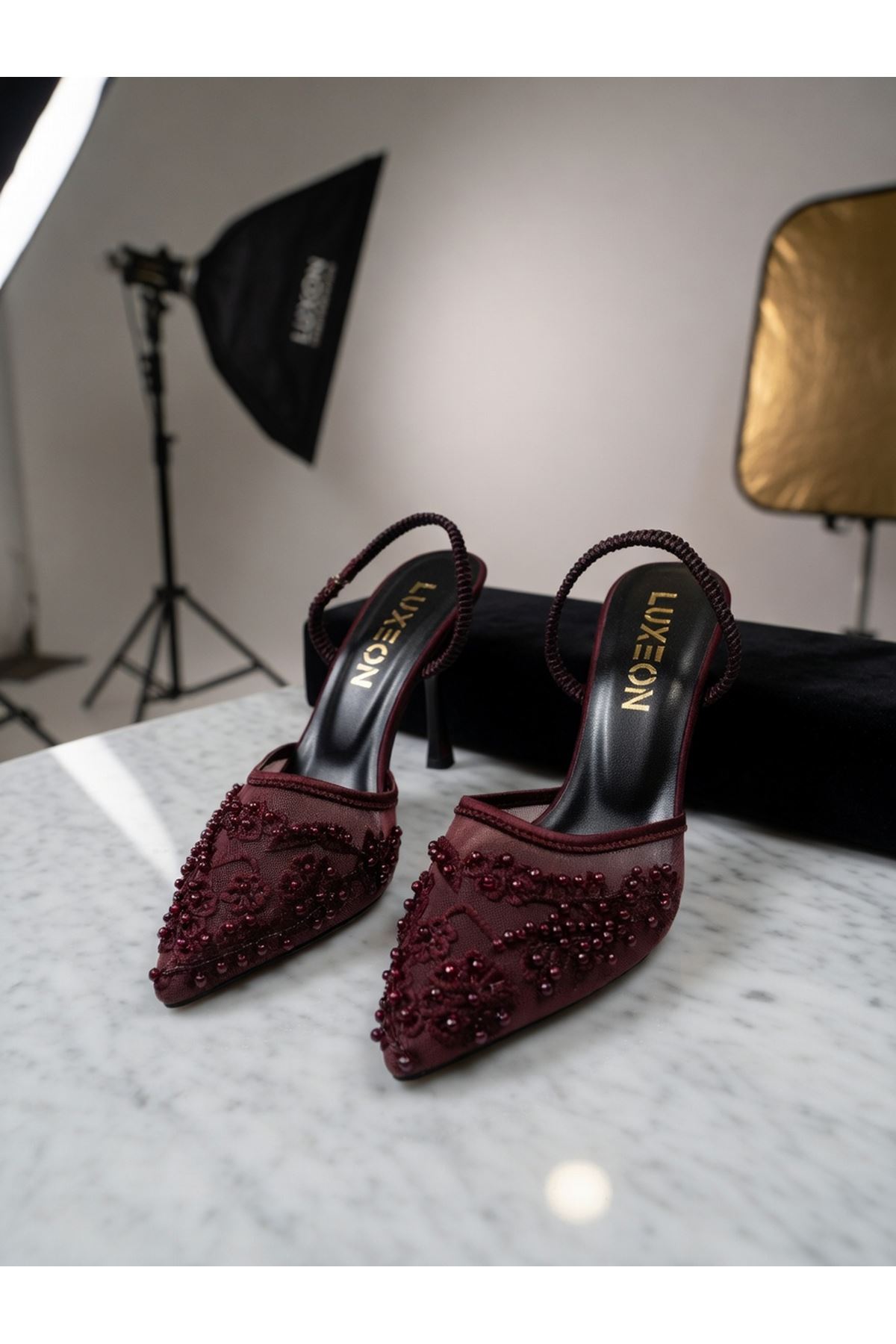 ZARİF İŞLEMELİ, Dantel ve İnci Detaylı Arka Lastikli Kadın Abiye Ayakkabı