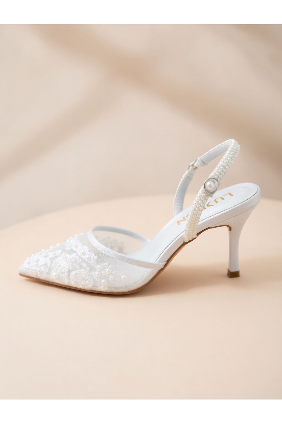 ZARİF İŞLEMELİ, Dantel ve İnci Detaylı Arka Lastikli Kadın Abiye Ayakkabı 