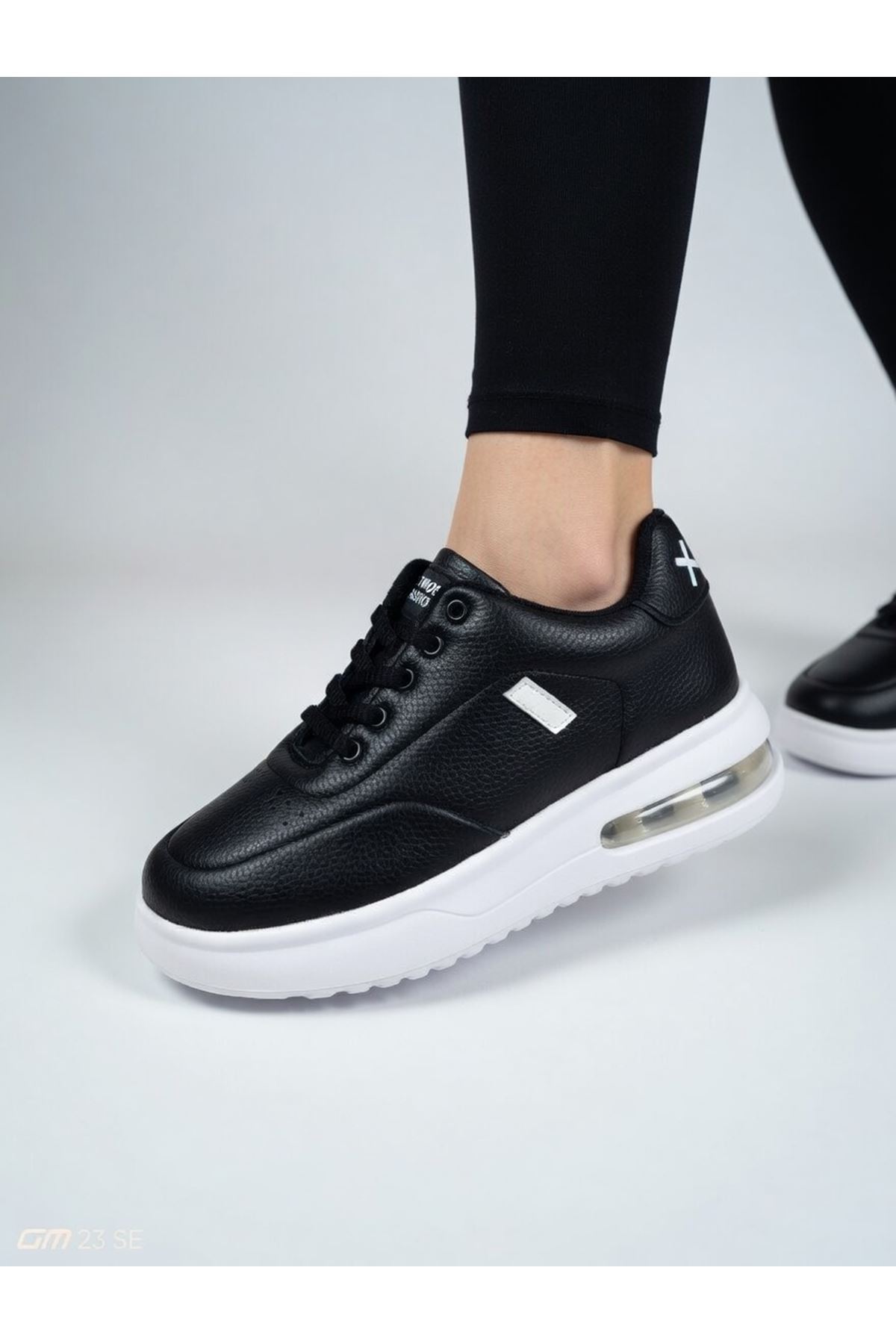  Kadın Siyah Beyaz Air Kalın Tabanlı Sneaker Rahat Spor Ayakkabı Yüksek Model