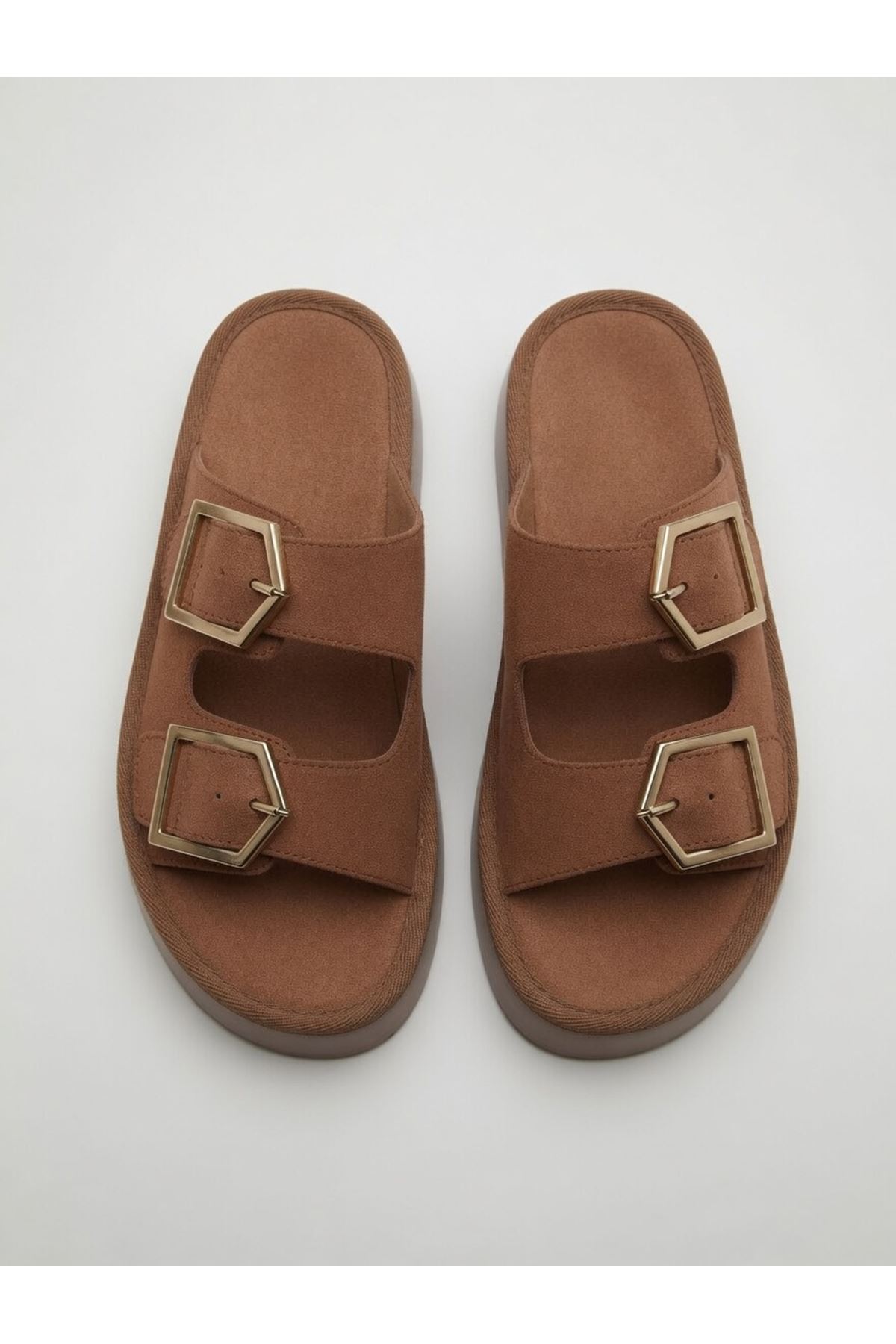 PENTA Kadın Taba Rahat Kalıp Yüksek Taban Tokalı Terlik