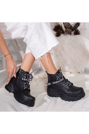 Gizza Cırt Cırtlı Spor Bot Siyah   E-1