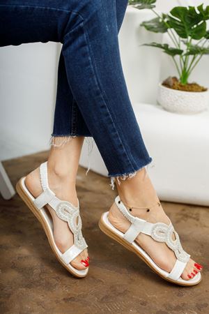 İlon Beyaz Kadın Sandalet  B-2