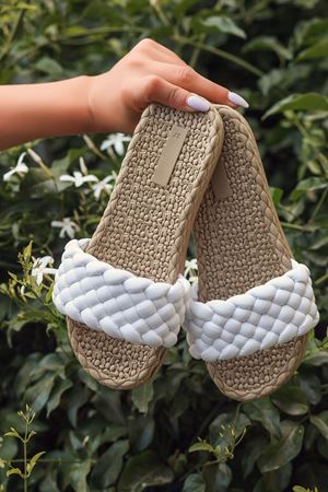 Crocus Beyaz  Terlik   C-4