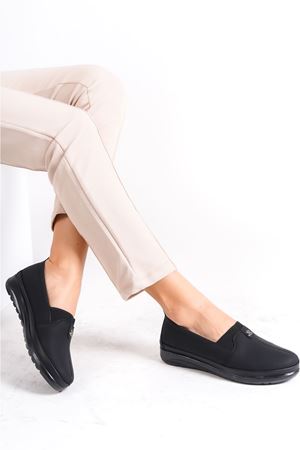 Linea Yumuşak Taban Rahat Günlük Kadın Siyah Ayakkabı  A-3