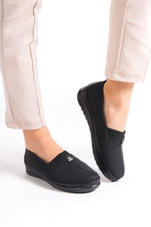 Linea Yumuşak Taban Rahat Günlük Kadın Siyah Ayakkabı  A-3