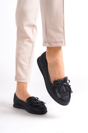 Werway Siyah Fiyonklu  Püsküllü Kadın  Babet   A-3