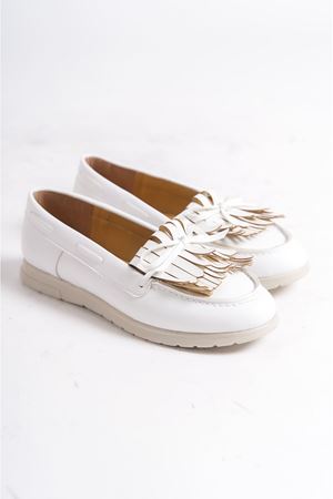 Wervay Beyaz Fiyonklu Püsküllü Kadın Babet   A3