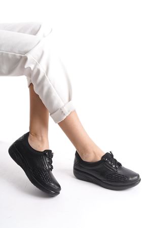 MİYA Siyah  Hakiki Deri Tam Ortopedik  Kemik Çıkıntısına UygunLastik Bağcıklı  D-1