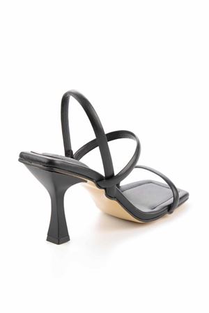 Siyah Kadın Klasik Topuklu Ayakkabı