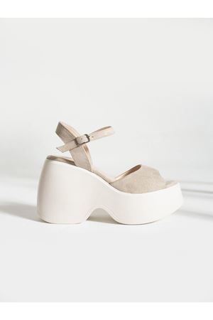 Bej Rengi Dolgu Topuklu Kadın Sandalet Ayakkabı