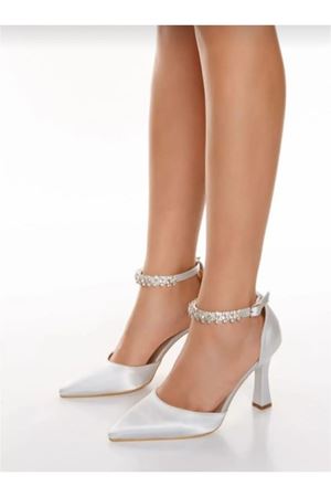 KARİNA bilekten taşlı saten malzeme topuklu kadin ayakkabı