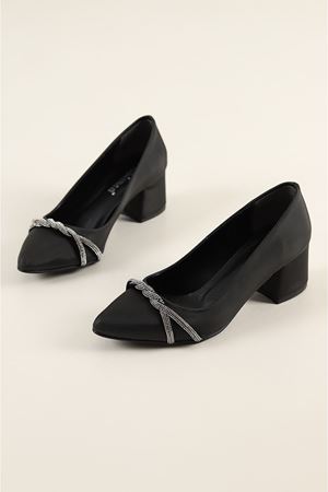 Havage Siyah Taş Detay Topuklu Ayakkabı