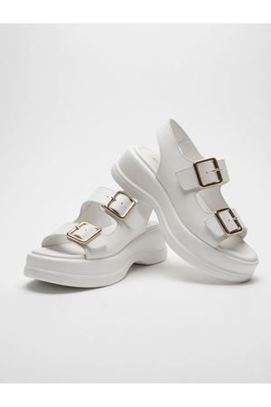 NOWA Kadın Beyaz Yüksek Tabanlı Rahat Çift Tokalı Terlik